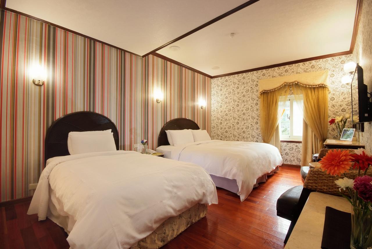 Pink Lotus Hotel Taipei Exterior photo